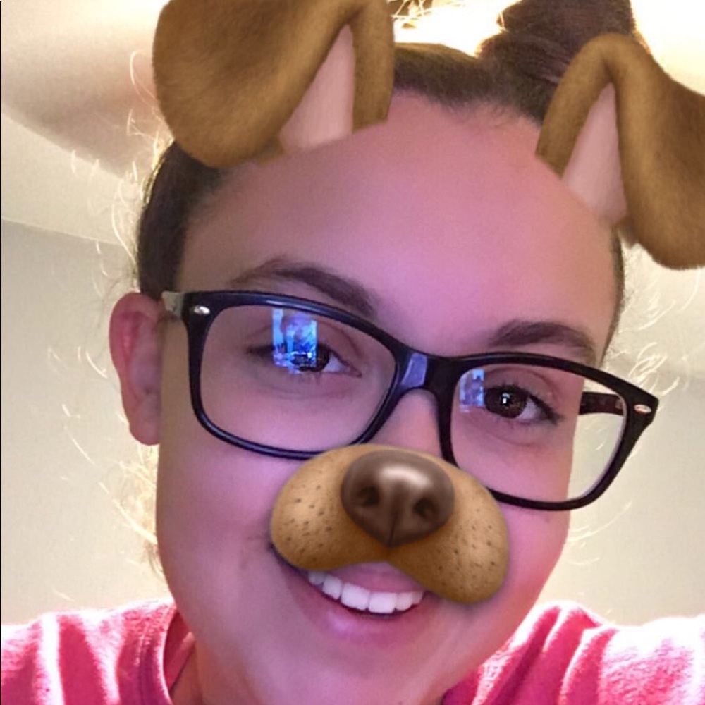 Meet your Posher, Alyssa